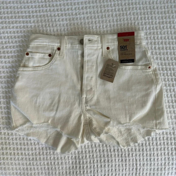 Levi's Pants - NWT White Levi’s 501 High Rise Jean Shorts